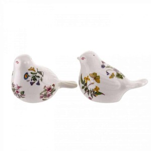 Products: Portmeirion Pair Salt & Pepper Figural Boxed Set - Kitchen & Appliances, Table Service - oil, vinegar, condiments, shakers, pourers - The Table