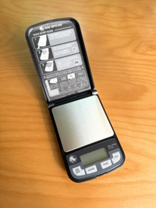 Teaware: Rhino pocket scales