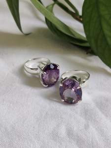 Silver Oval Amethyst Ring
