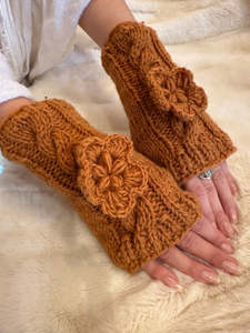 Autumn Favourites: Merino wool fingerless gloves | Pumpkin