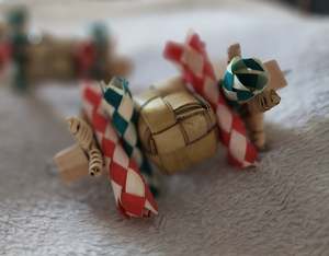 New: Palm & Bamboo Fun Cracker