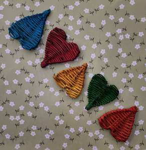 New: Coloured Vine Hearts (3 pcs)