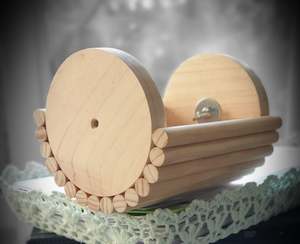 Ledges: Wooden Cradle Ledge for Chinchillas