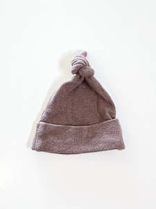 Accessories: Nature Baby organic knot beanie (0-6m)