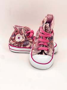 Footwear: Converse CTAS hi top sneakers (6UK)