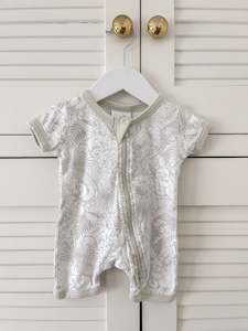 Aster & Oak organic button romper (0-3m)