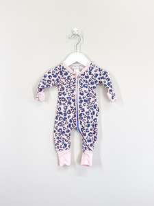 Bonds wondersuit - pink leopard (newborn)