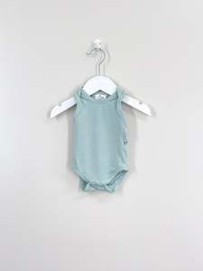 Burrow & Be organic essentials singletsuit (0-3m)