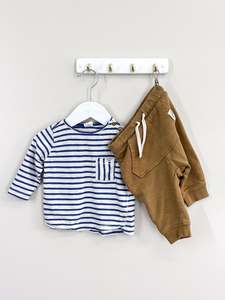 Matching Sets: H&M long sleeve tee + pants set (3-6m)