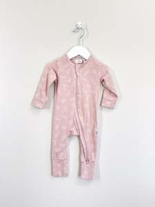 Burrow Be: Burrow & Be organic zipsuit - flutter (3-6m)