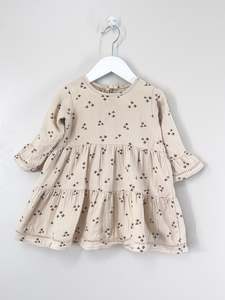 Quincy Mae Rylee Cru: Quincy Mae organic belle dress - flock (12-18m)