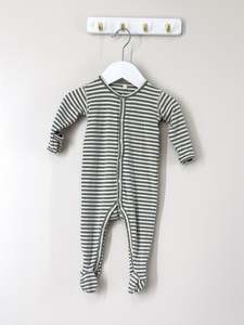 Quincy Mae organic striped onesie (3-6m)