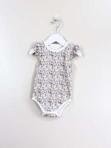 Jamie Kay: Jamie Kay OG organic frill singletsuit (1y)