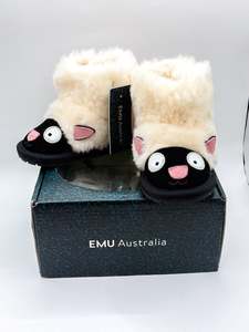 Brand New: BNWT Emu Australia merino lamb walker hard sole slipper boots (20-21EU)