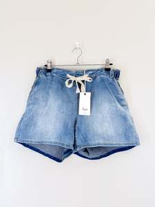 BNWT Ripe bailey maternity denim shorts (14)
