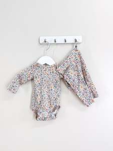 Matching Sets: H&M organic floral set (1-2m)