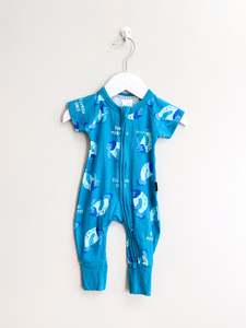 Bonds wondersuit - manatee (newborn)