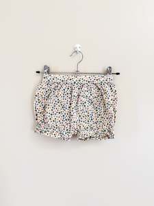 Nature Baby organic betty shorts - chamomile blooms (3y)