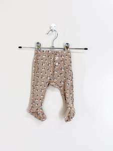Quincy Mae orgnaic pointelle footed pants (newborn)
