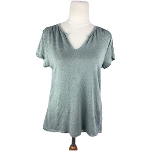 Sale: Foil khaki t-shirt | size 6-8