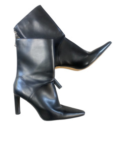 Shoes: H&M pointed toe boots | size 40