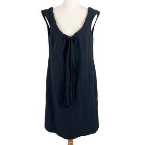 1 Thrift Circle Specials: Cue black oversized dress | size 8