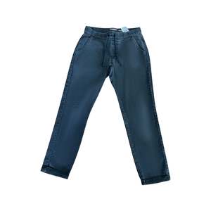 Pants: Levi's black lounge crop pants | size 8