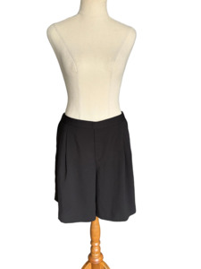 Shorts: Uniqlo pleated shorts | size 12