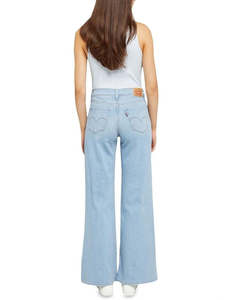 Favourite Finds: Levi 318 shaping wide leg jeans | size 25
