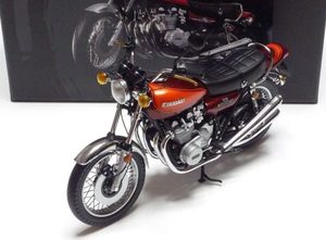 KAWASAKI Z2 750 RS 1972 Candy Brown/Orange 1: 12 By MiniChamps