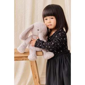 6 Year Old: Snuggle Bunnies - Olive the Elephant 30cm