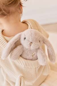 Snuggle Bunnies - Little Penelope - Beige