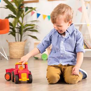 Battat: Battat Wonder Wheels Tractor with Trailer