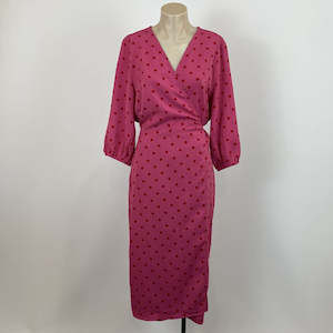 Curve: Showpo Dress - 16