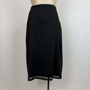 20 Under: Glassons Skirt - L