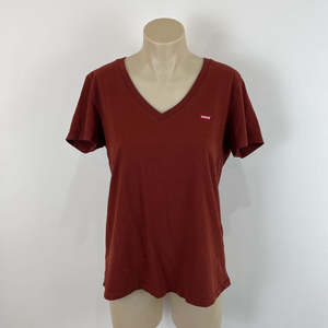 Sale: Levi's Tee - M