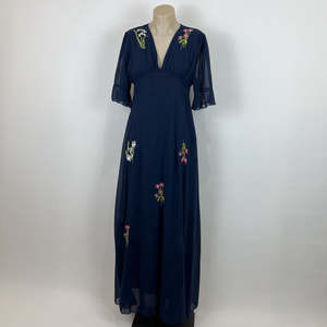 Wedding Season 1: Unknown Brand Dress - M