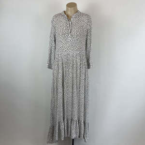 Size Small 8 10: Stella + Gemma Dress - 10