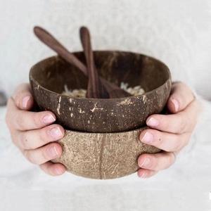 Under 25: Natural Coconut Bowl & Wooden Spoons