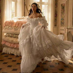 Womens: Women Vintage Princess Wedding Dress