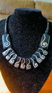 Free Soul Statement Necklaces: HANDCRAFTED BEADS NECKLACE #A211