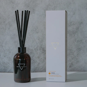 Home: Reed Diffuser - Giggle