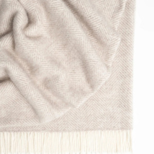 Home: Magnus Throw - Quartz