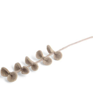 Art Object: Branch with round leaves