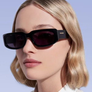 Accessories: Zahra Sunglasses - Black