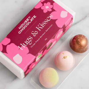 Confectionery: Hugs and Kisses Mixed BonBons - 3 pack