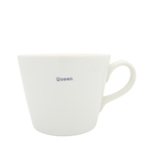 K R: Bucket Mug - Queen