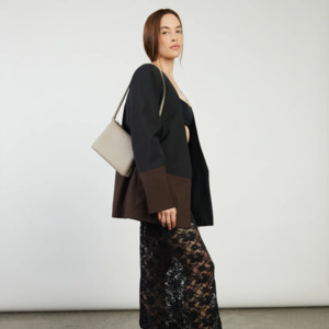 Saben: Tilly's Big Sis - Dove