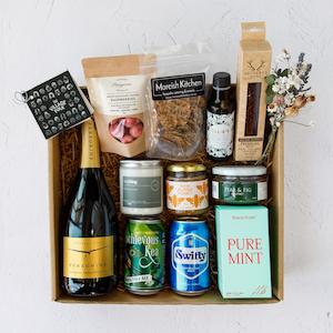 Gift Boxes: Fit for a Queen | Luxury Gift Box