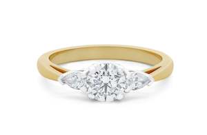 Reflect: Brilliant Cut Diamond Three Stone Ring